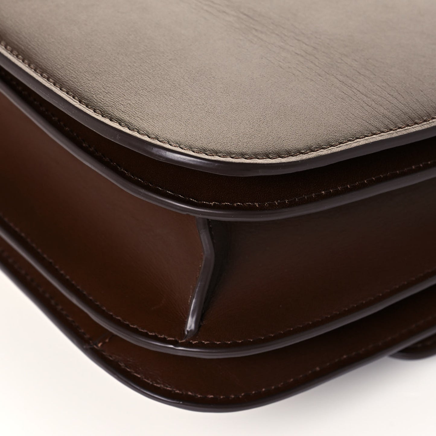 Box Calfskin Medium Classic Box Flap Bag Camel