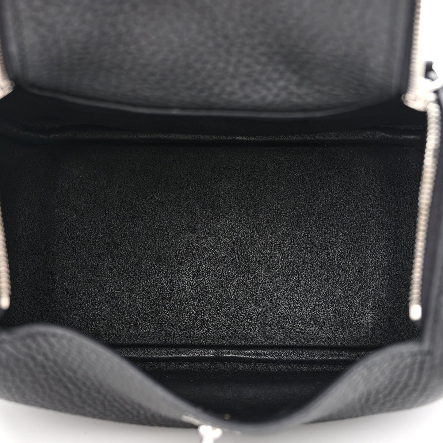 Taurillon Clemence Mini Lindy 20 Black