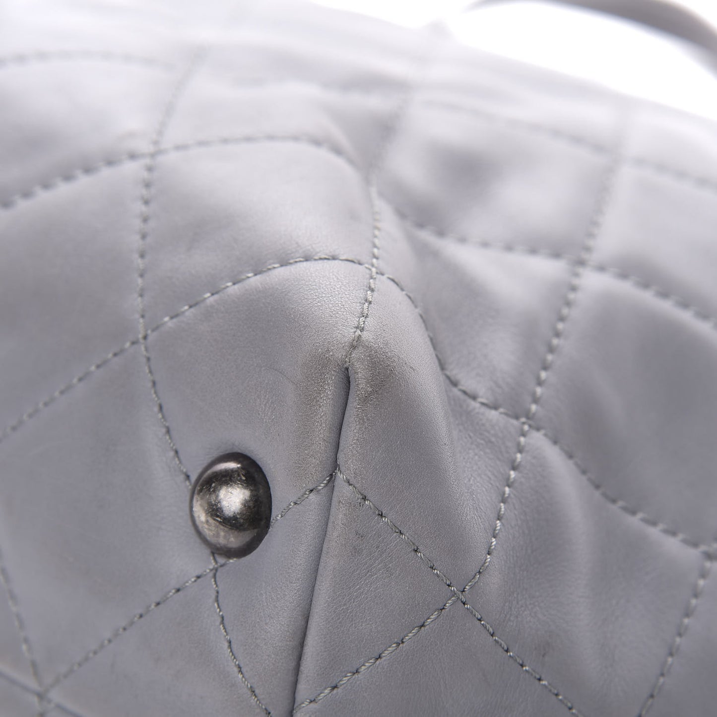 Calfskin Quilted Large Shopping In Chains Tote Light Grey
