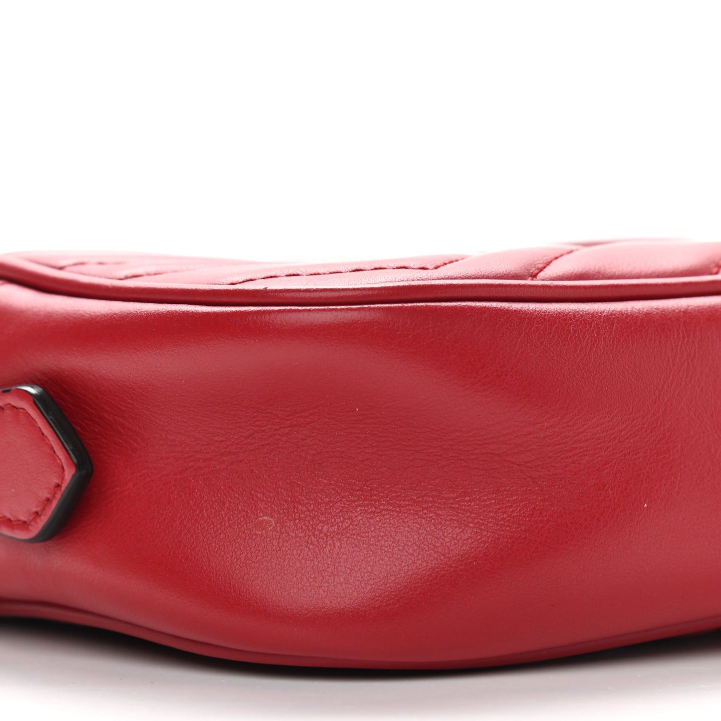 Calfskin Matelasse Mini GG Marmont Chain Shoulder Bag Hibiscus Red