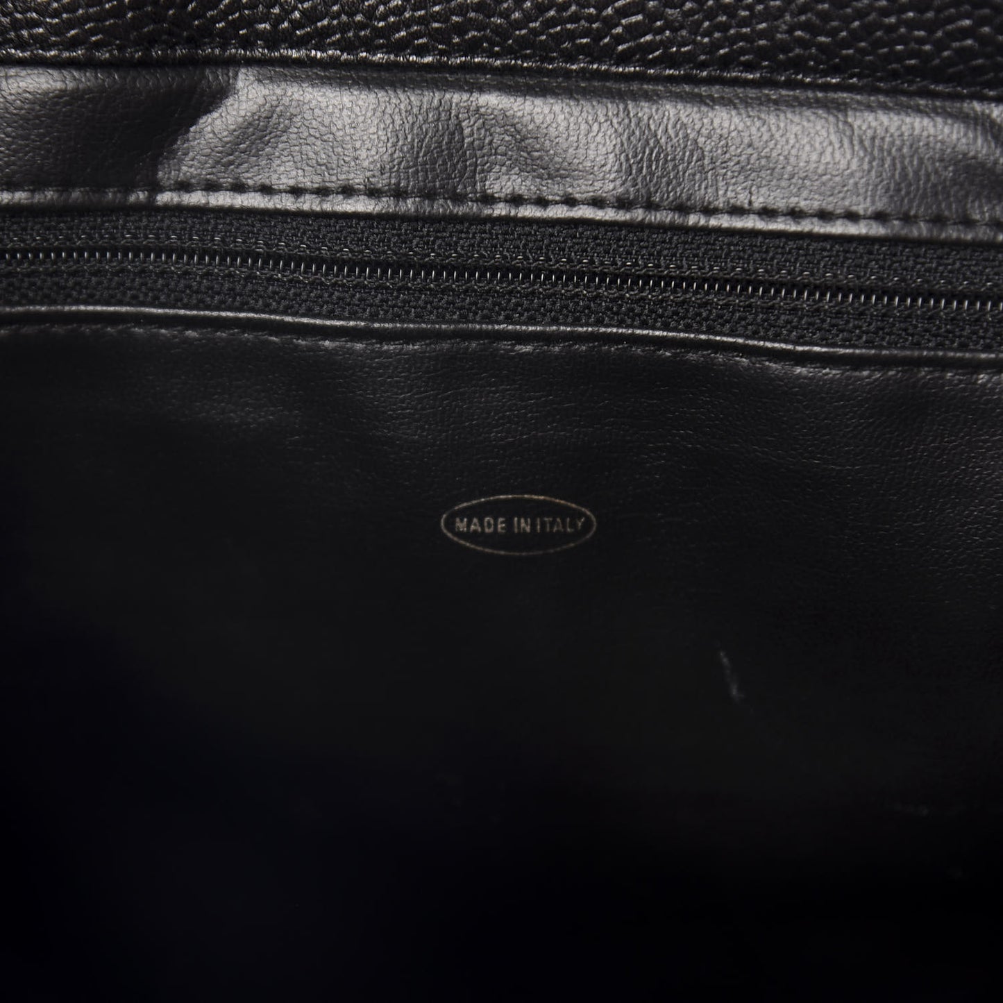 Caviar CC Shoulder Bag Black