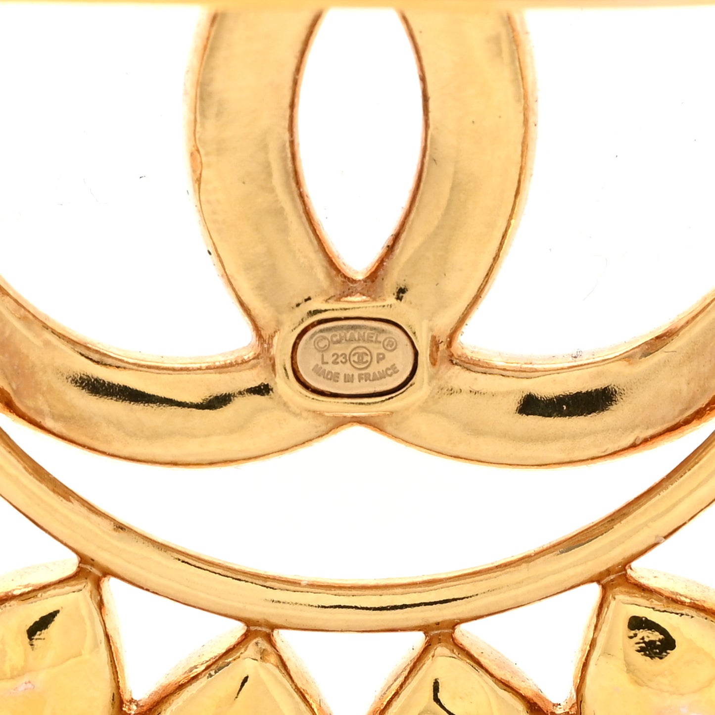 Metal CC Heart Brooch Gold