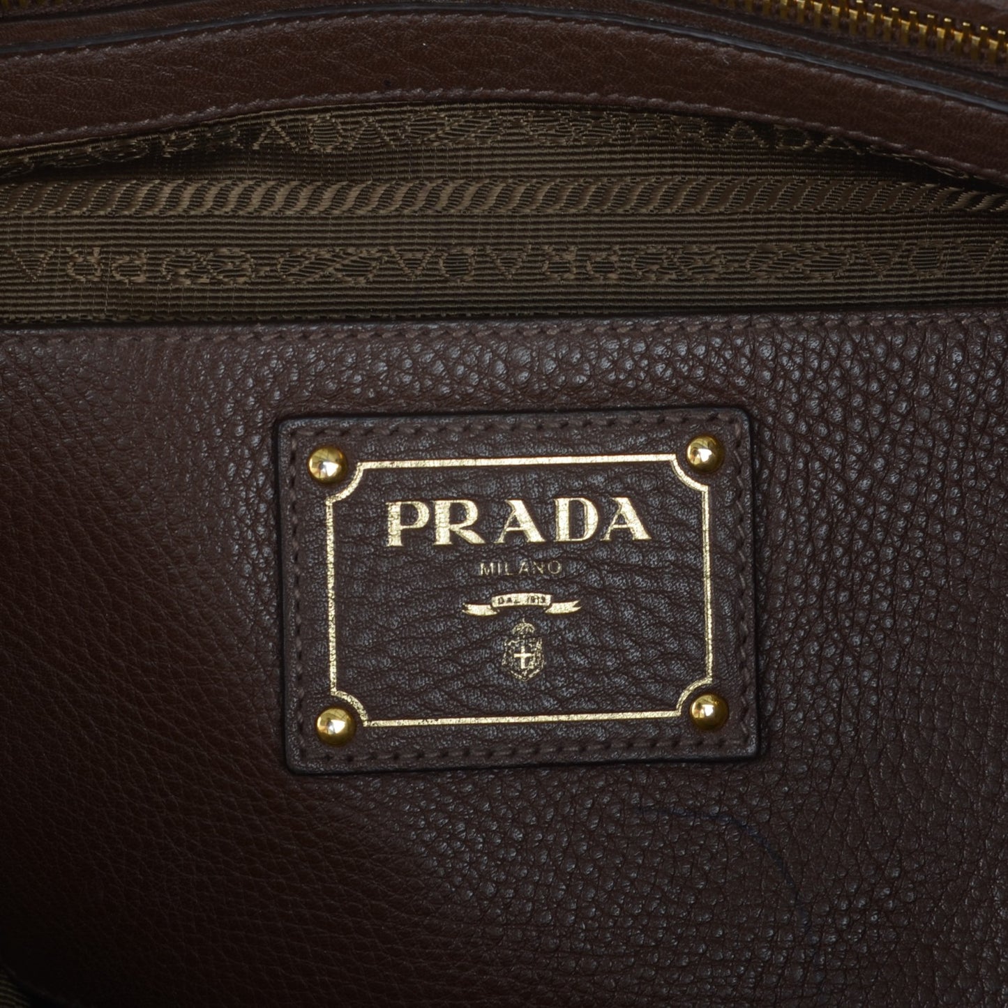 Vitello Daino Side Zip Tote Bruciato