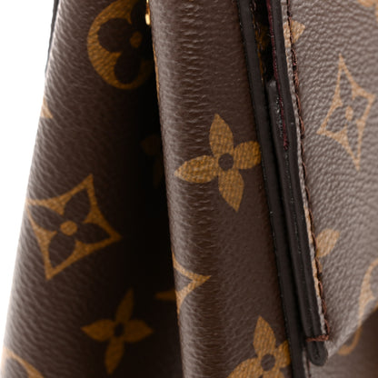 Louis Vuitton Monogram Cluny MM 13 of 14