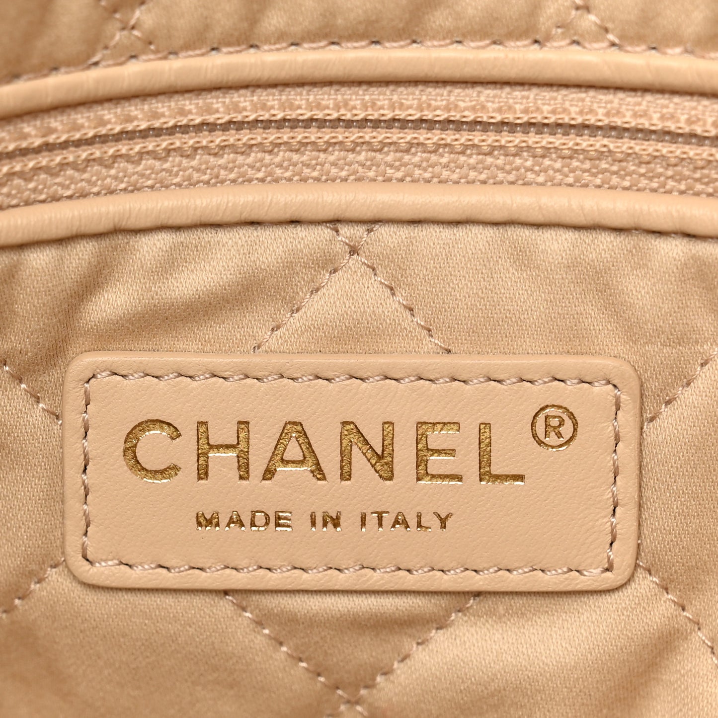 Shiny Calfskin Quilted Small Chanel 22 White