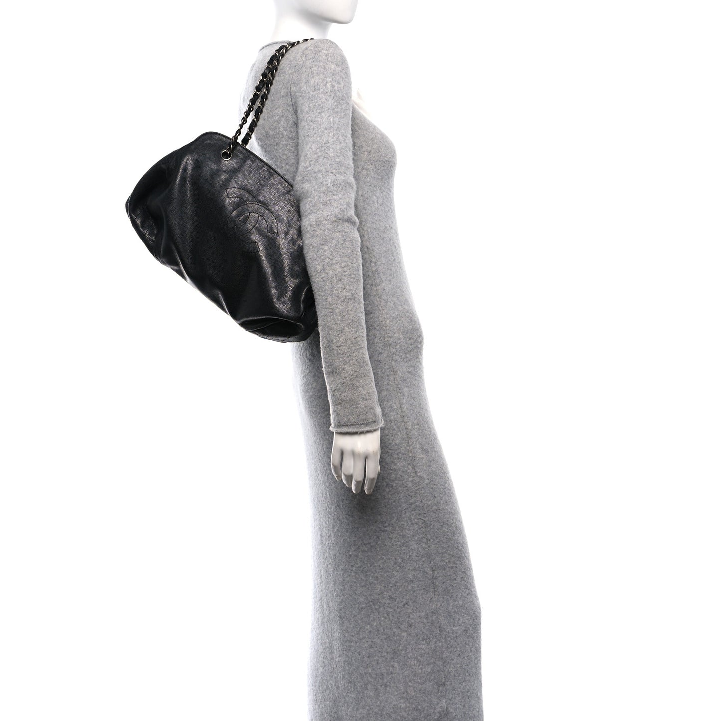 Caviar 31 CC Shoulder Bag Black