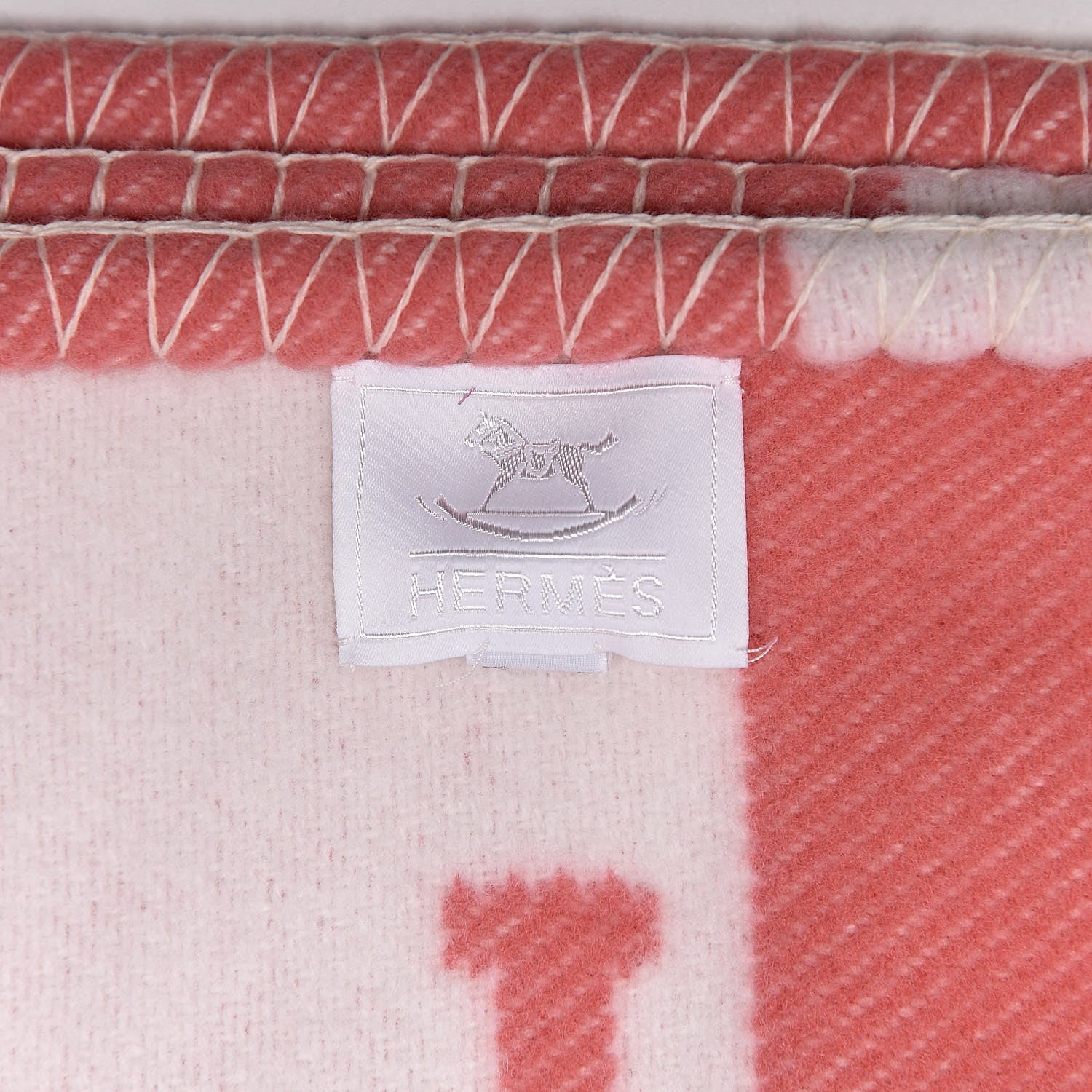 Hermes Wool Cashmere Avalon Baby Blanket Rose Airelle White 4 of 4