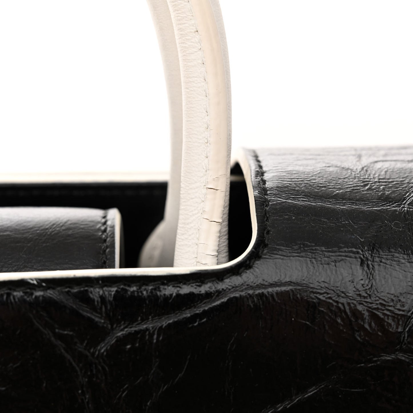 Crinkled Calfskin Medium Diorever Flap Black