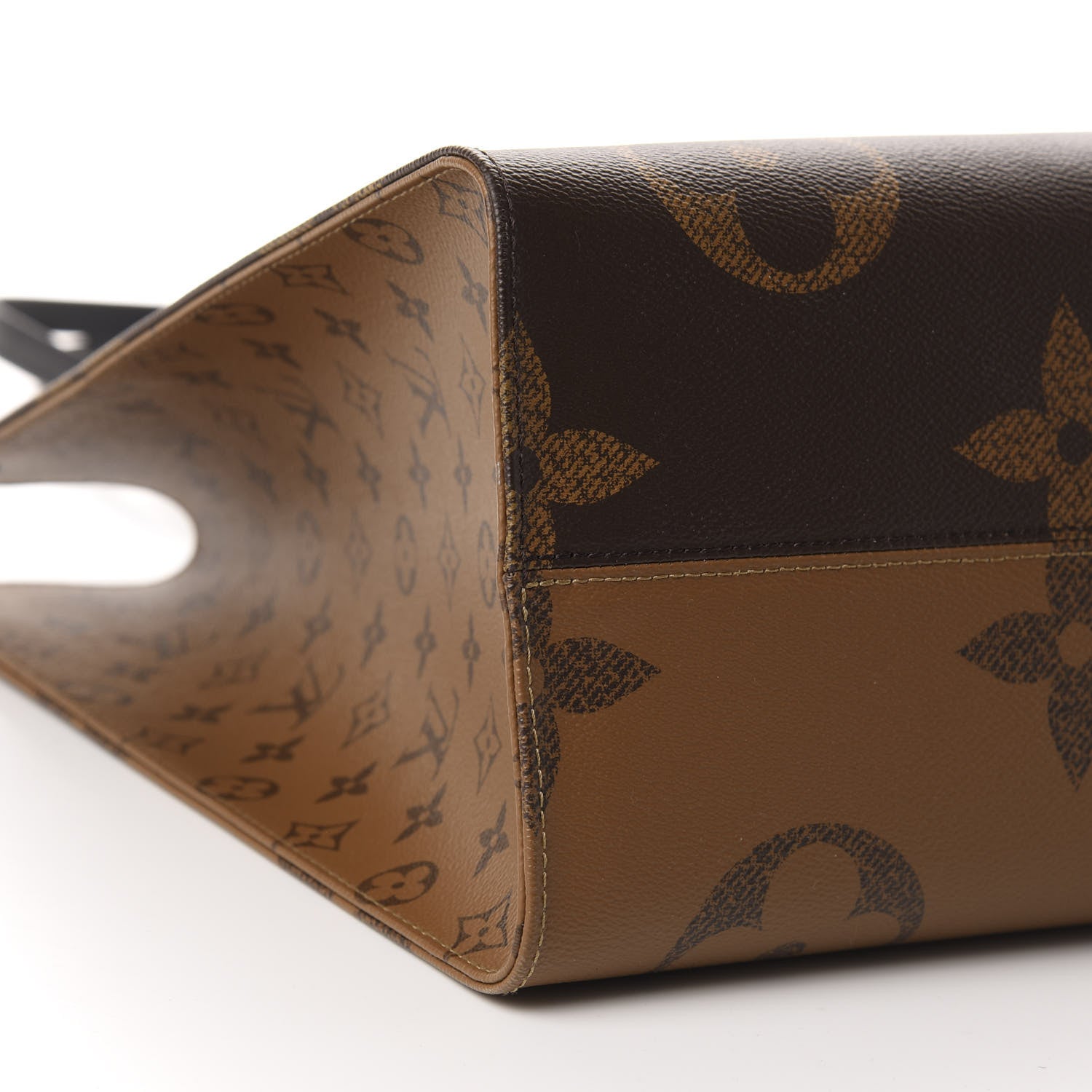 Louis Vuitton Reverse Monogram Giant Onthego GM 5 of 9