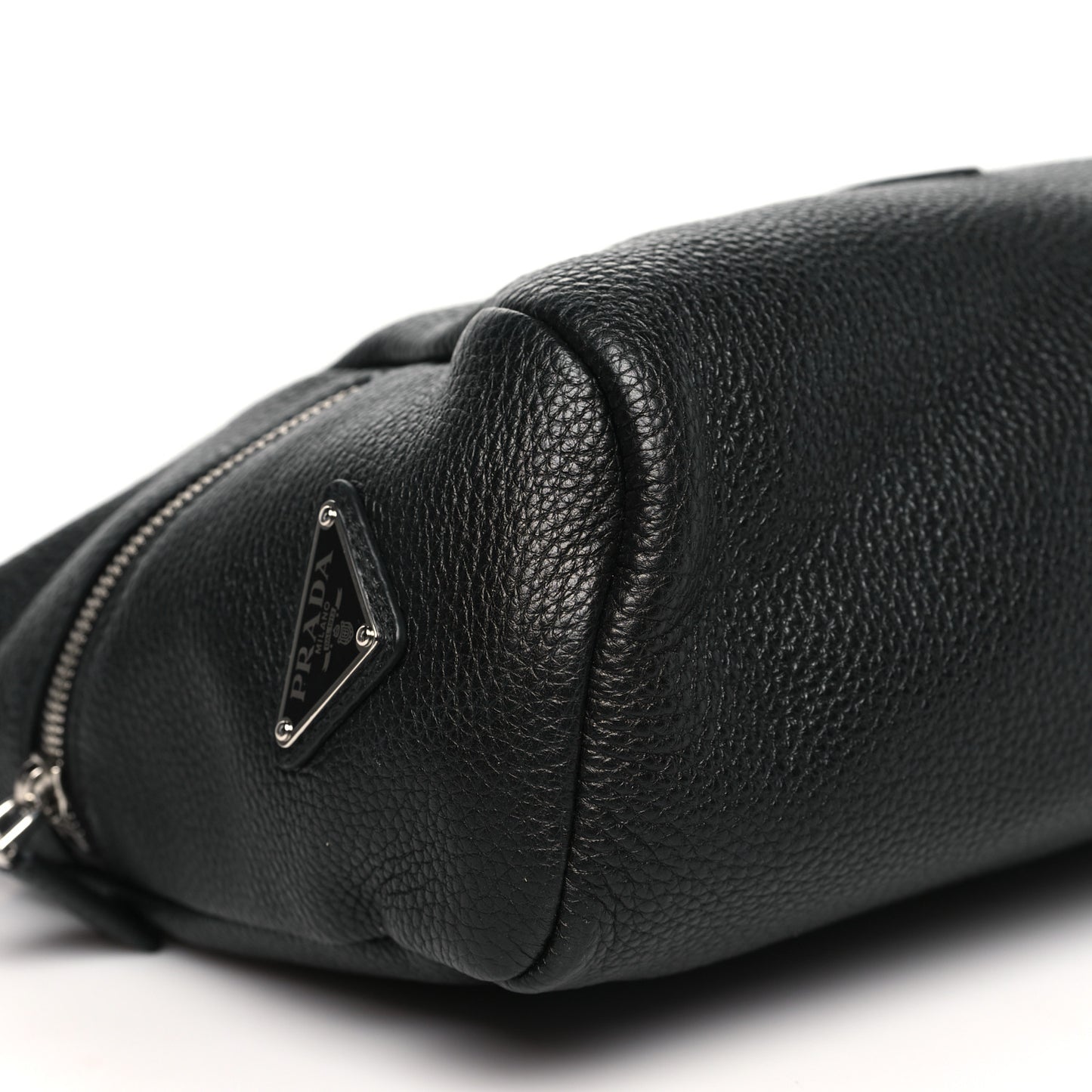 Vitello Daino Triangle Logo Embossed Shoulder Bag Black