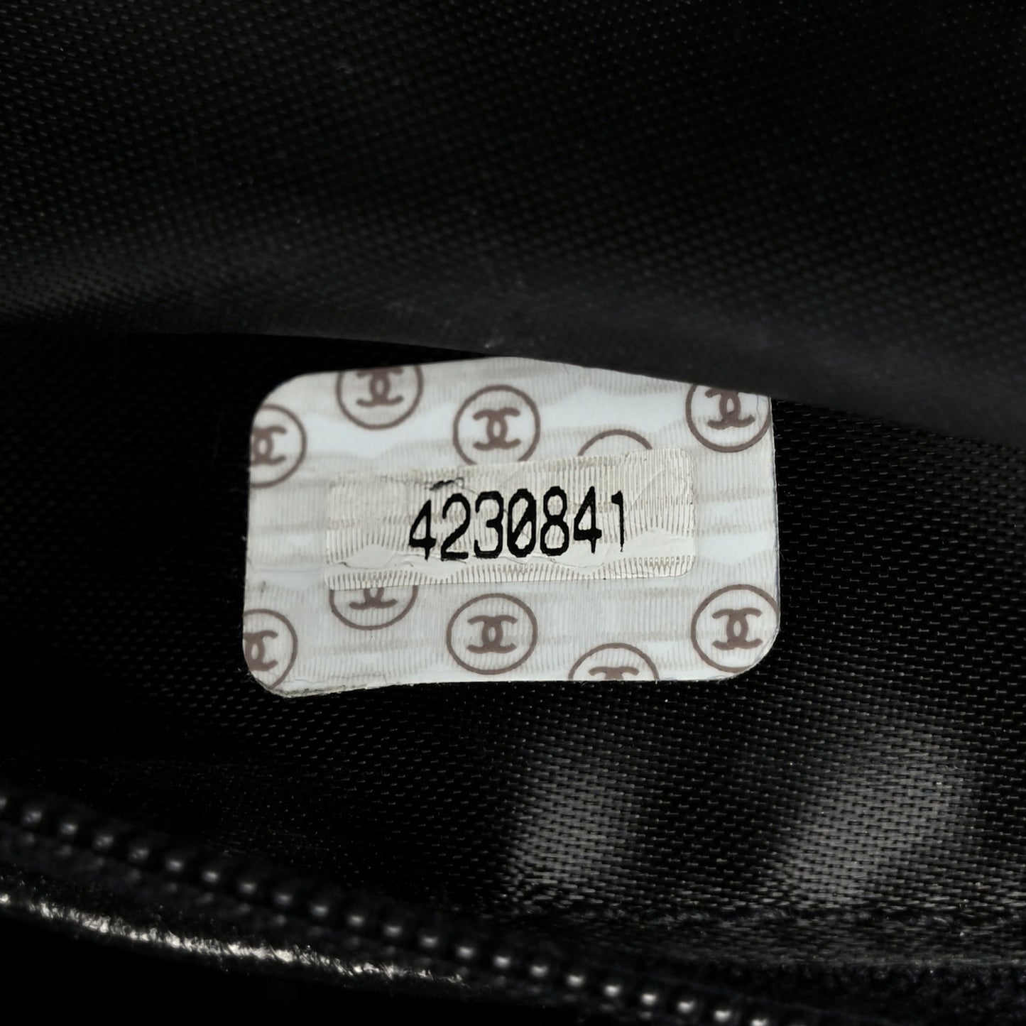 Caviar Quilted Shoulder Bag Black