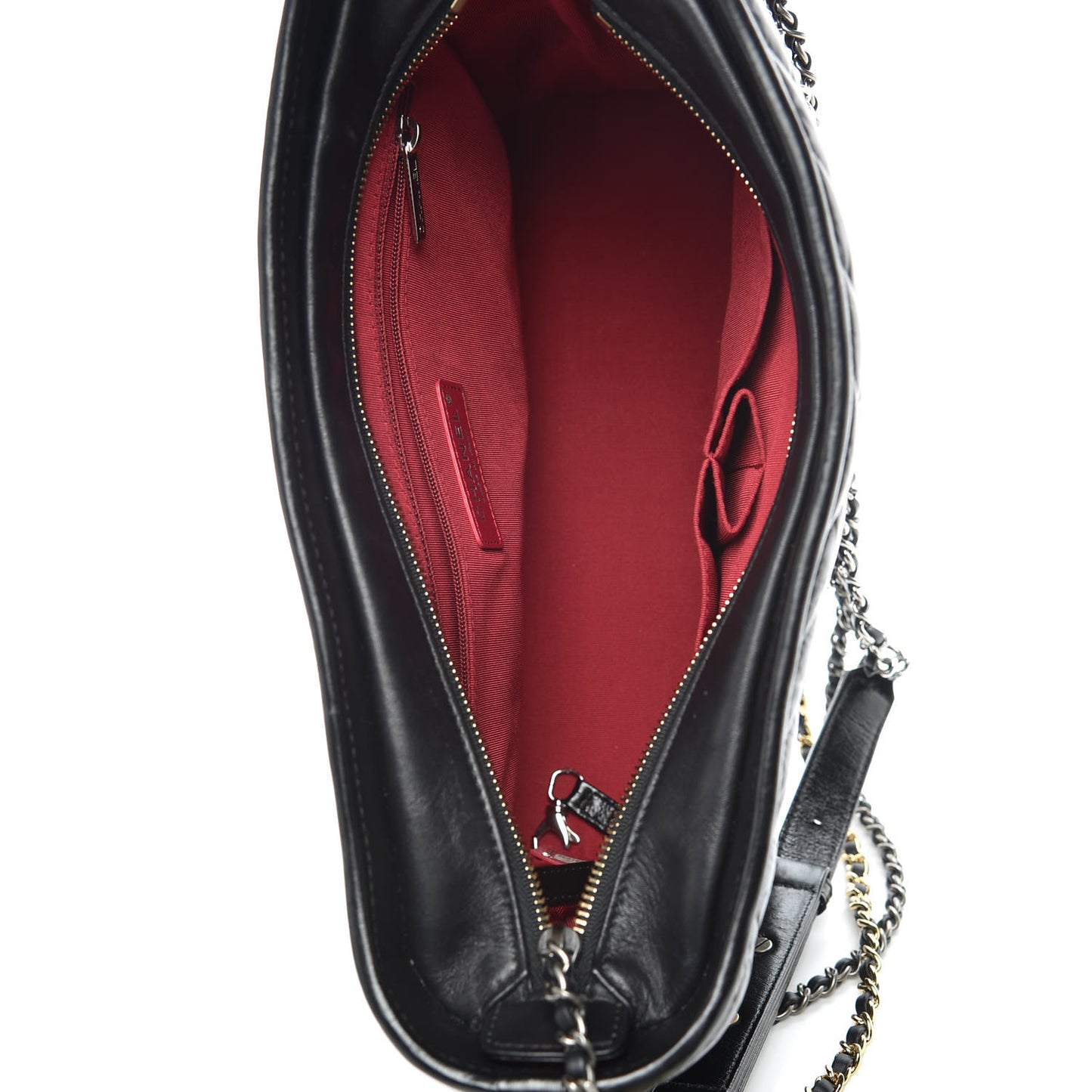 Aged Calfskin Chevron Quilted Medium Gabrielle Hobo Black