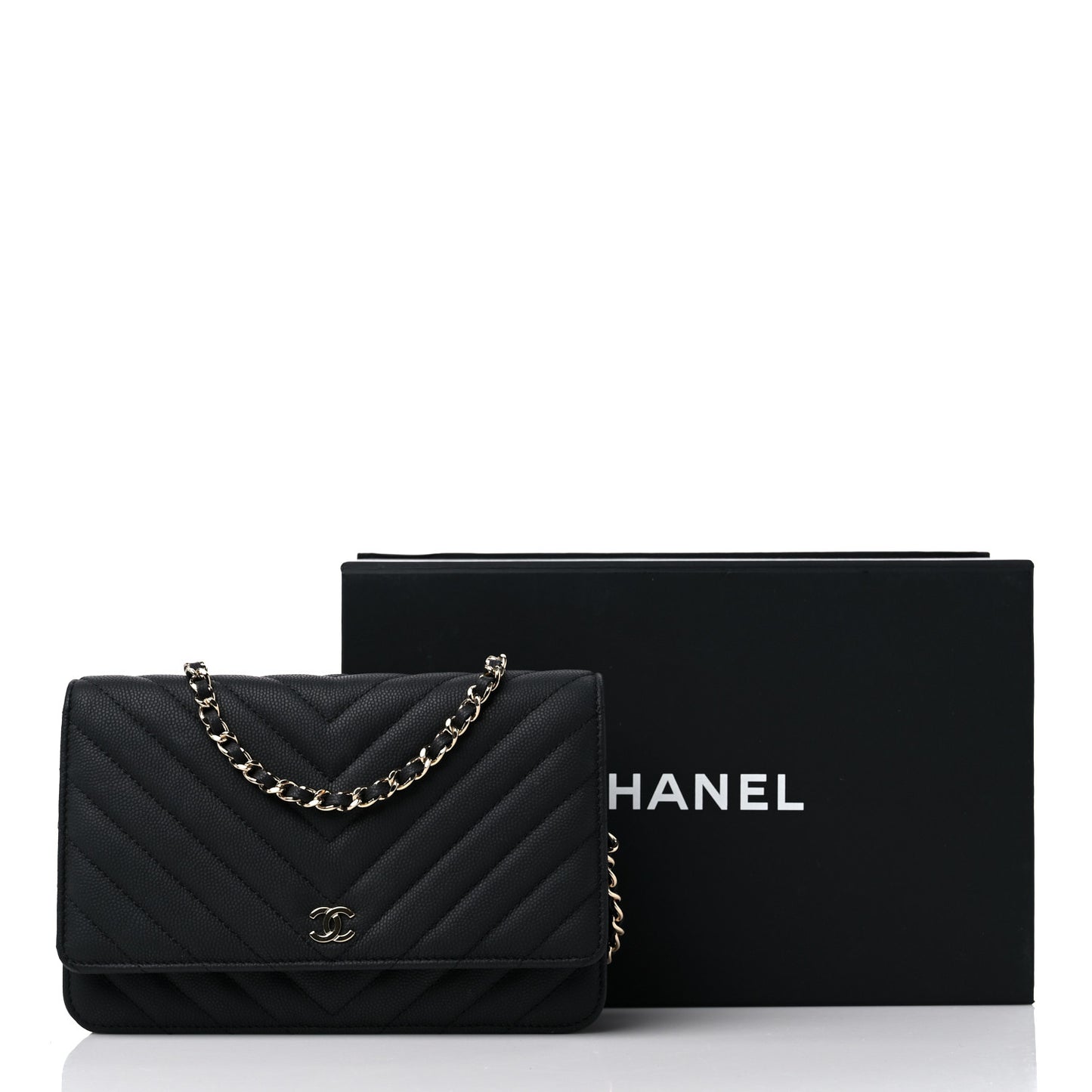 Caviar Chevron Quilted Wallet On Chain WOC Black