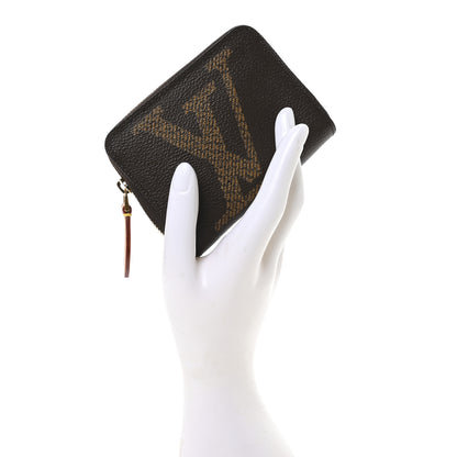 Louis Vuitton Monogram Giant Zippy Coin Purse 2 of 7