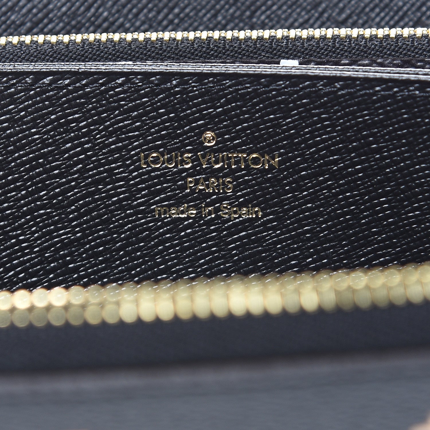 Louis Vuitton Monogram Giant Jungle Zippy Wallet Black 7 of 7