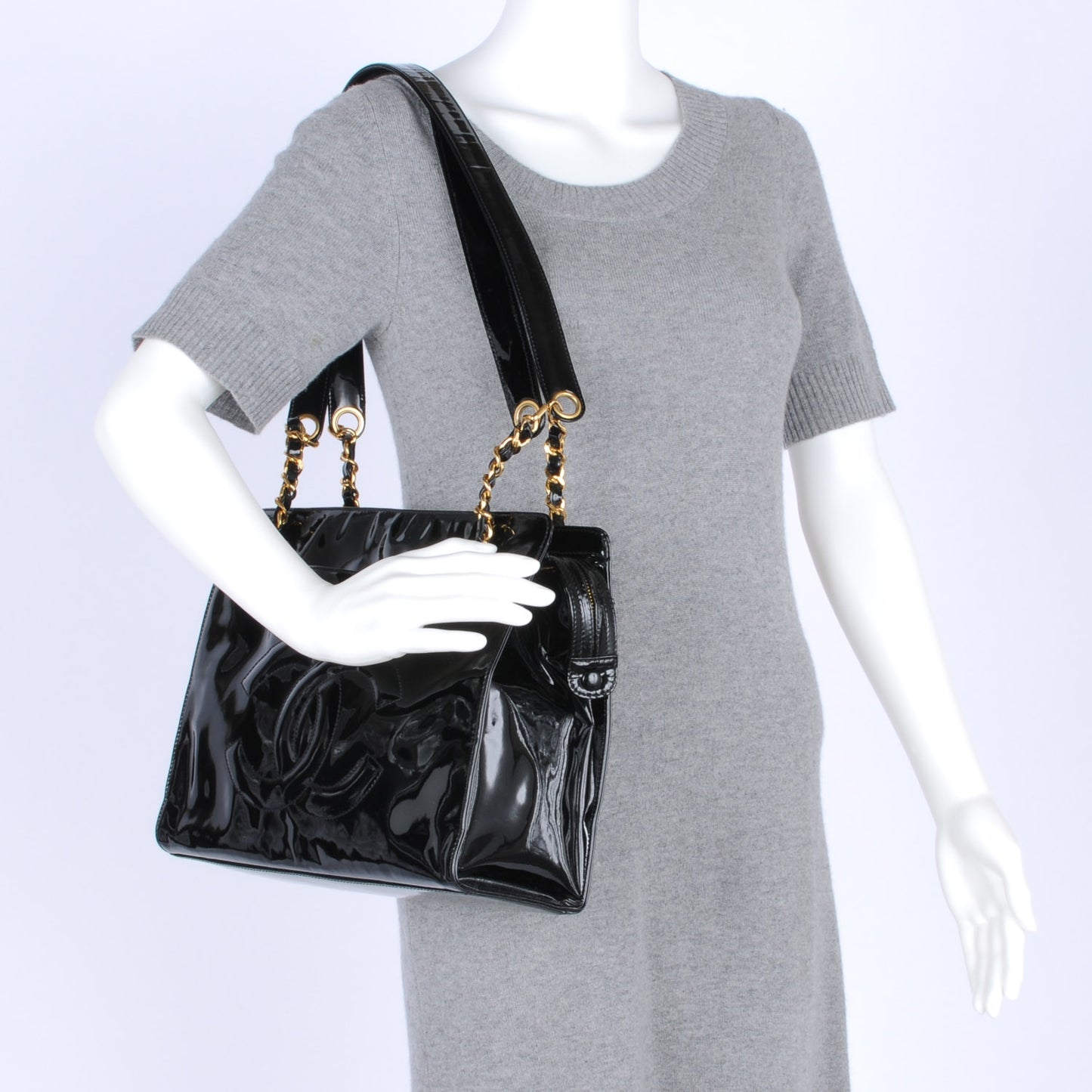 Patent CC Shoulder Bag Black