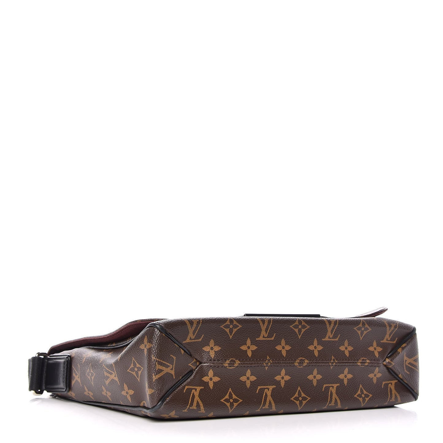 Monogram Macassar District MM