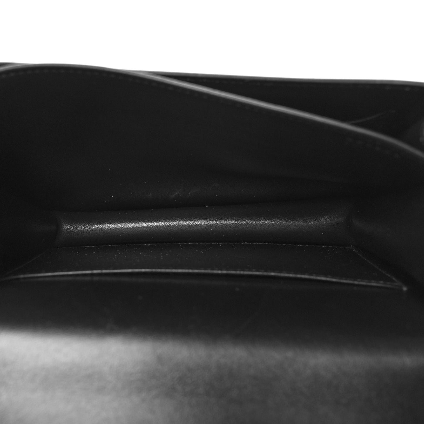 Epsom Constance 18 Black