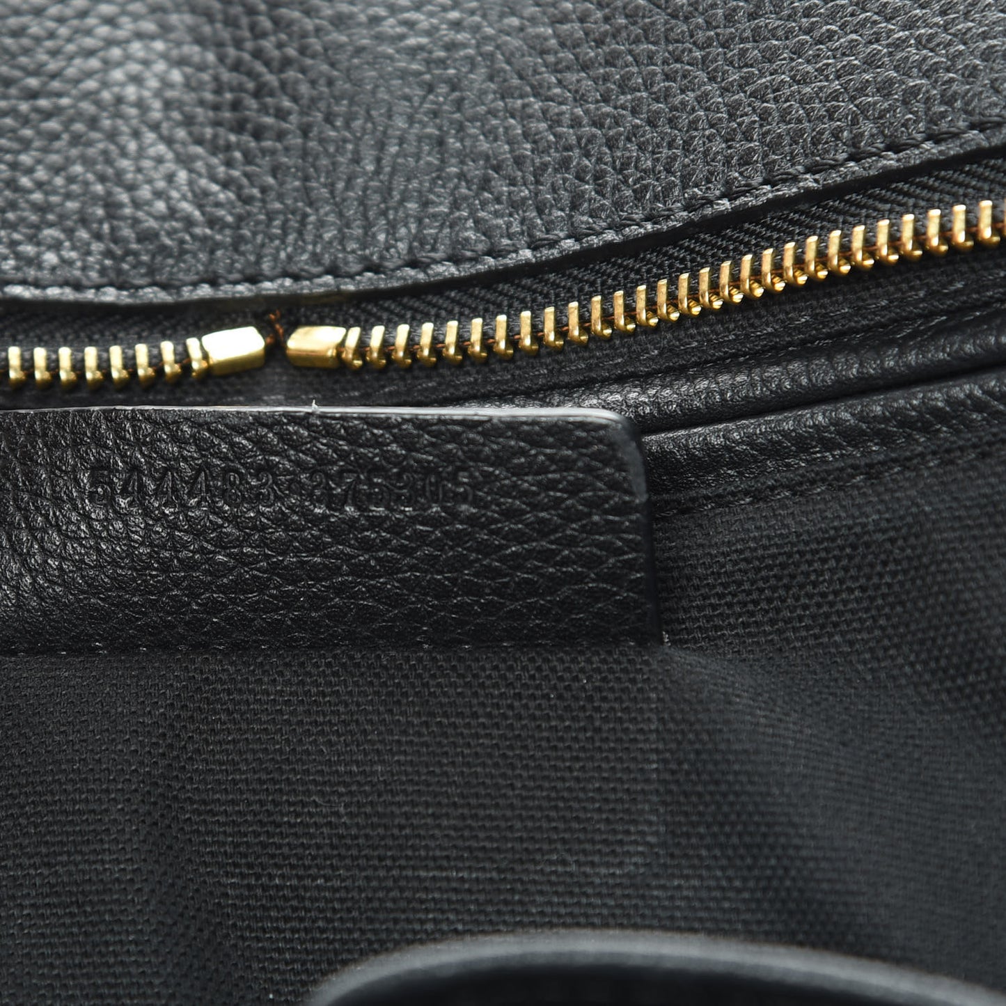 Pebbled Calfskin Large Skull Padlock Zip Around Tote Black