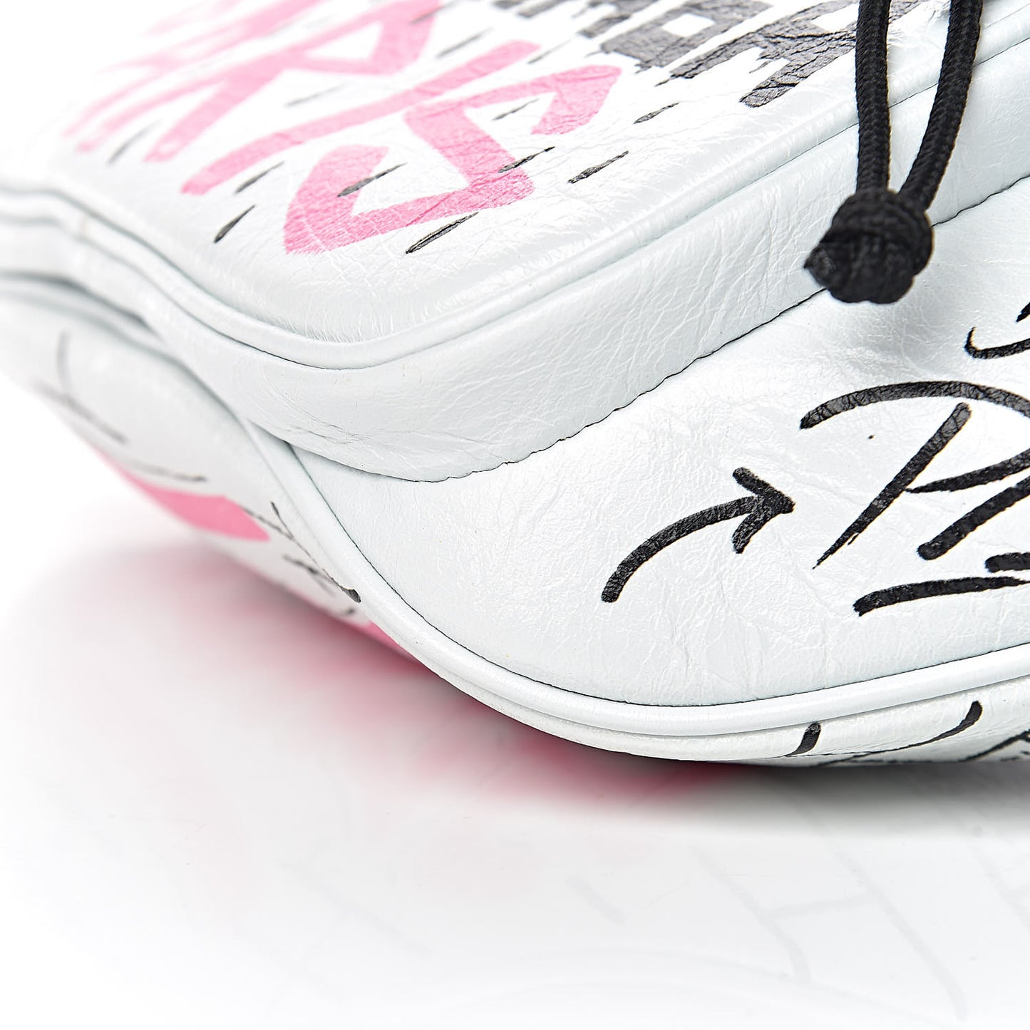 Agneau Arena Graffiti All Over Explorer Belt Bag White Multicolor