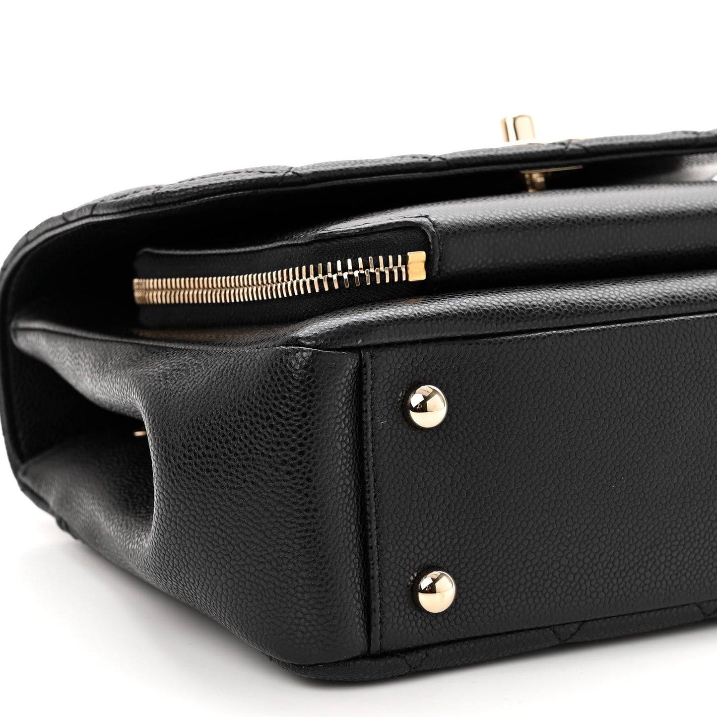 Caviar Quilted Medium Business Affinity Flap Black