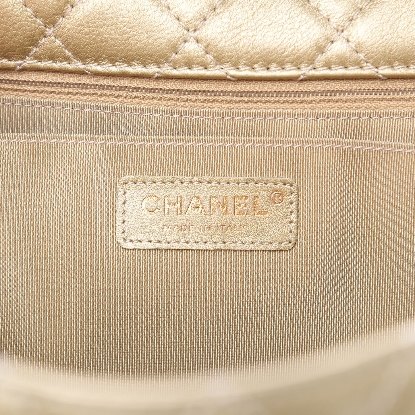 Metallic Calfskin Quilted Small XXL Travel Flap Bag Gold