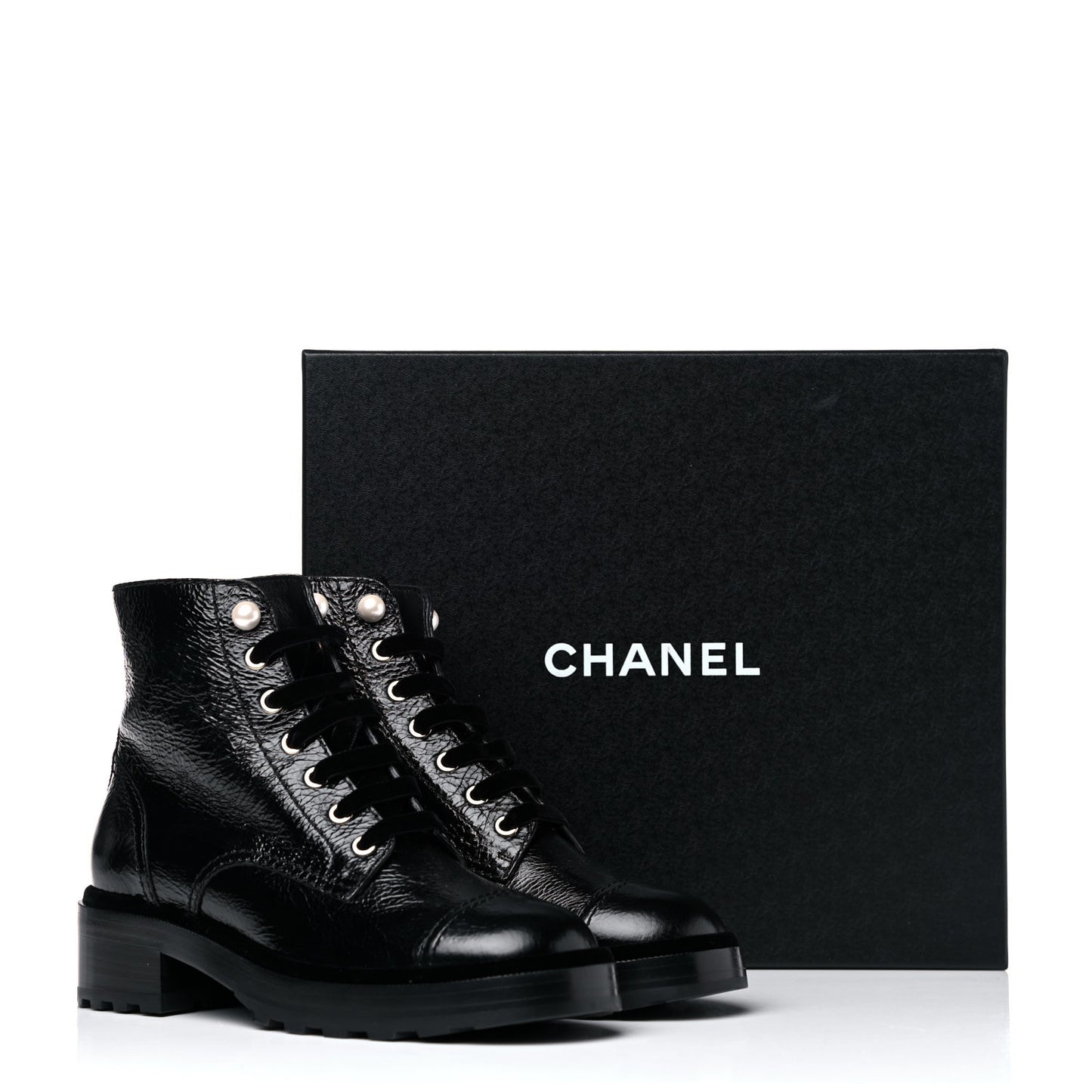 Calfskin Velvet Pearl Combat Short Boots 39 Black