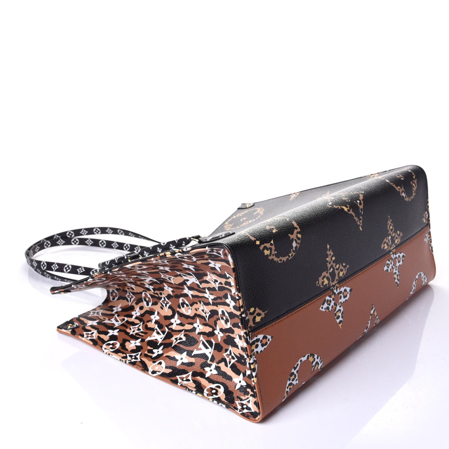 Louis Vuitton Monogram Giant Jungle Onthego GM Black 4 of 10
