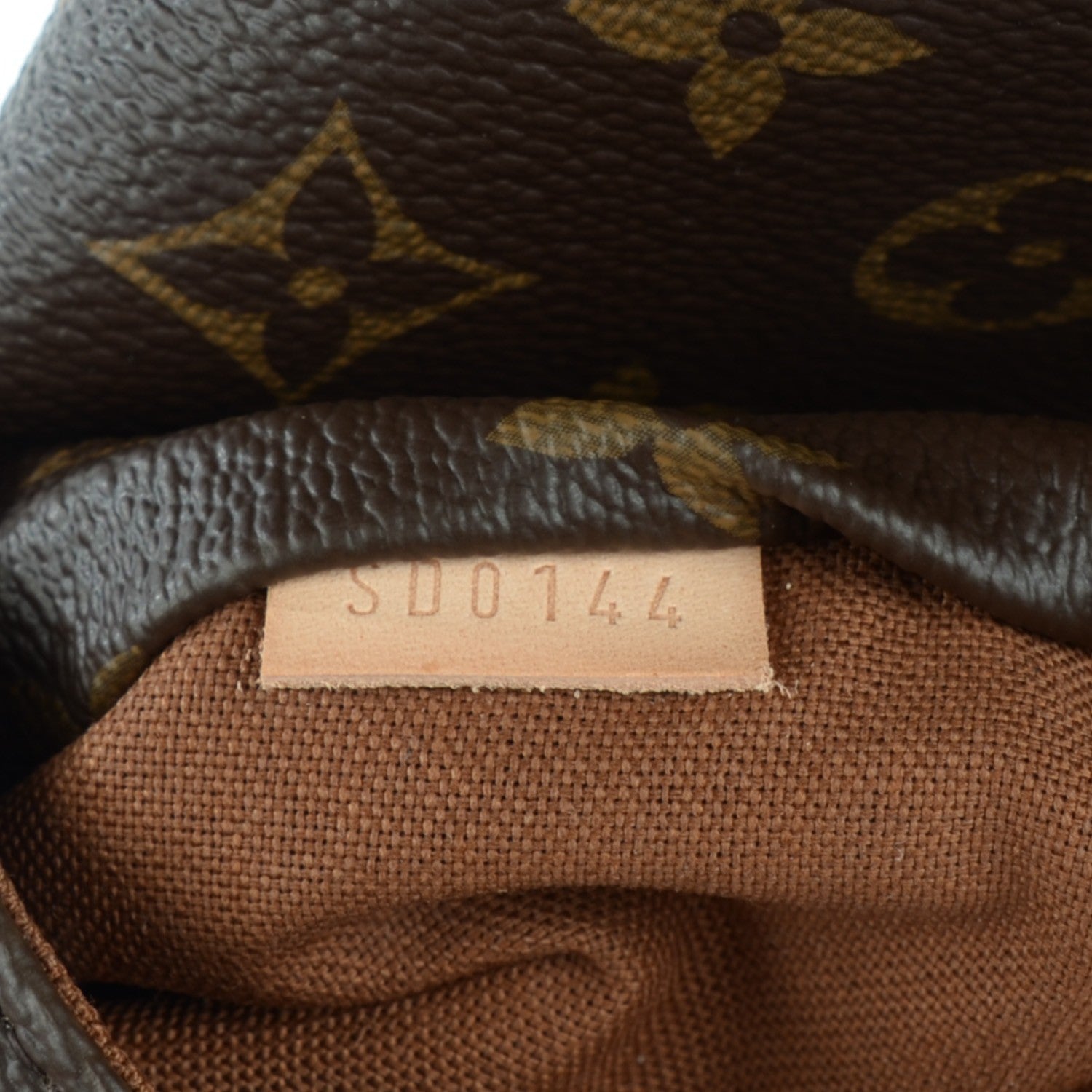 Louis Vuitton Monogram Totally MM 8 of 8