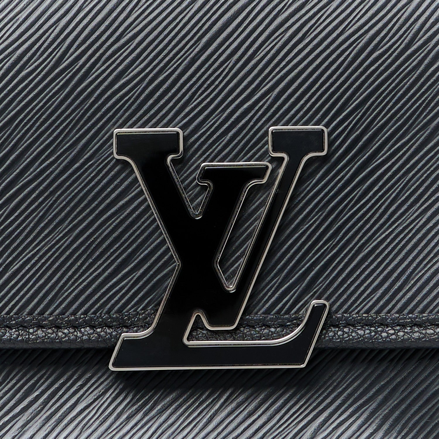 Louis Vuitton Epi Buci Crossbody Black 7 of 10