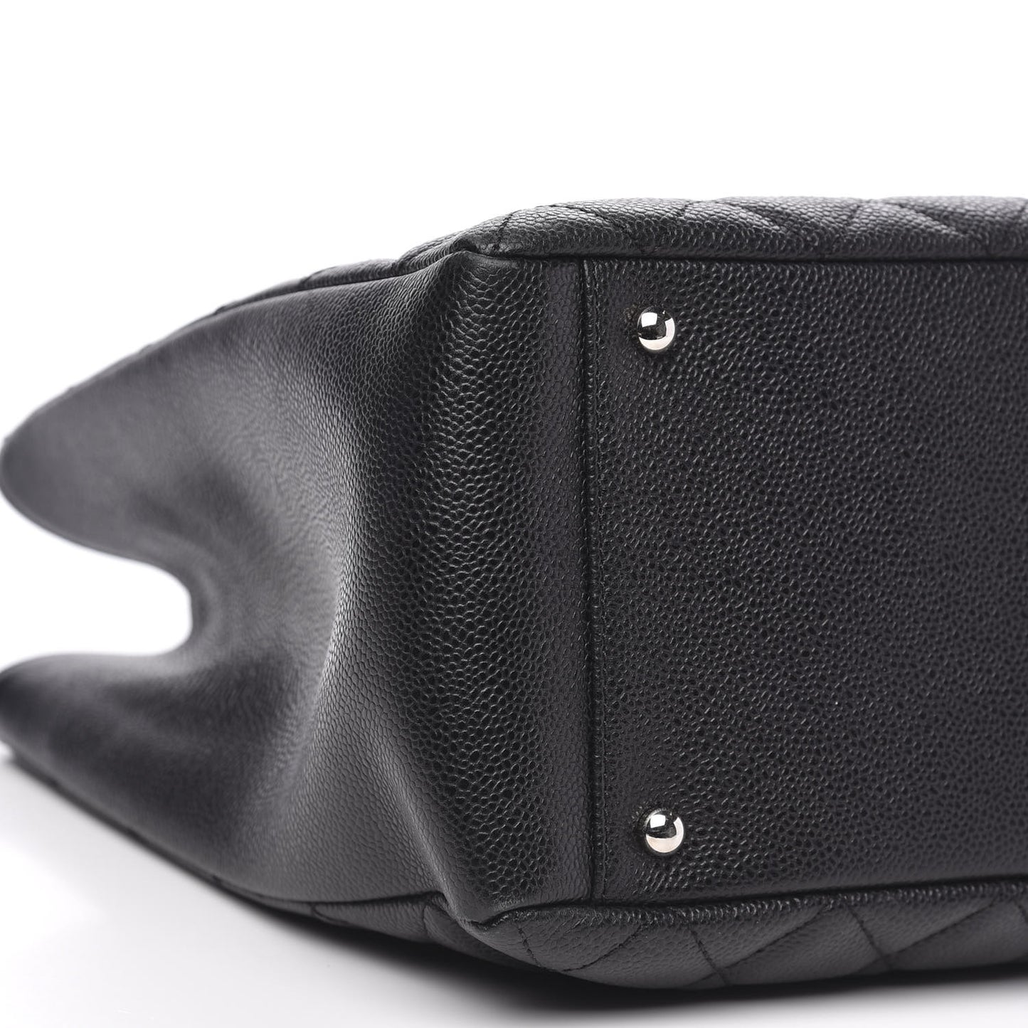 Caviar Quilted XL Grand Shopping Tote GST Black