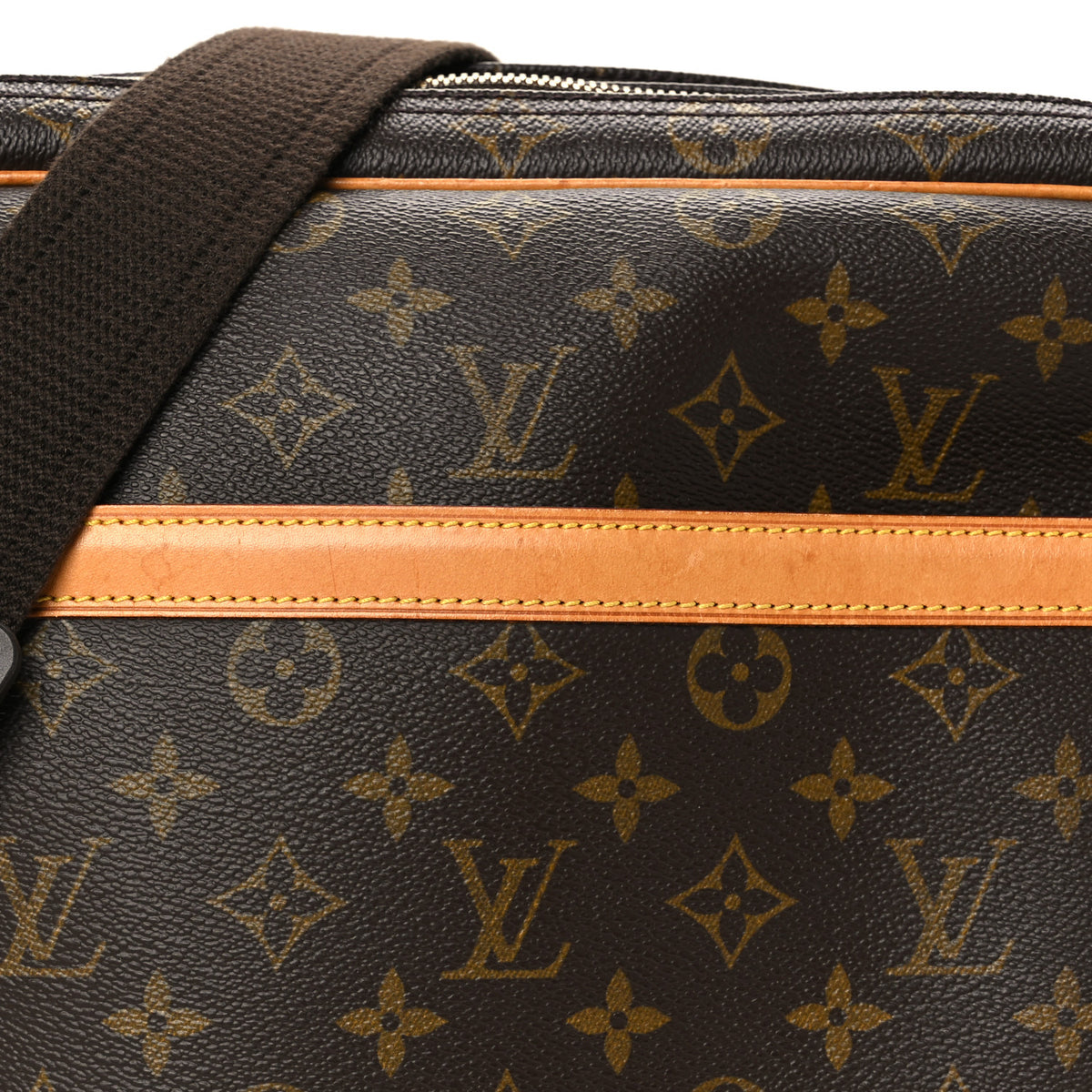 Louis Vuitton Monogram Reporter GM 9 of 11