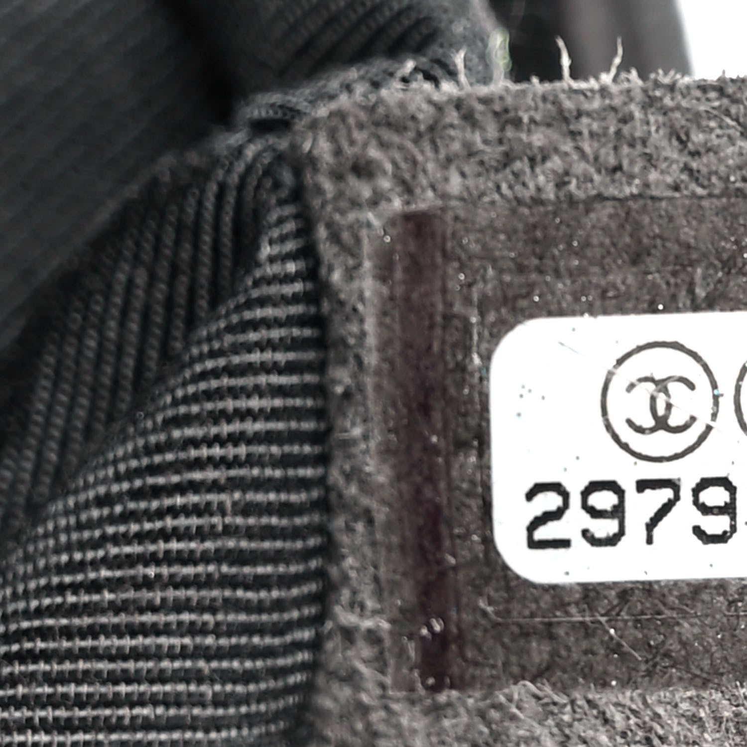 Chanel Caviar Quilted Medium Boy Flap Grey 7 of 9