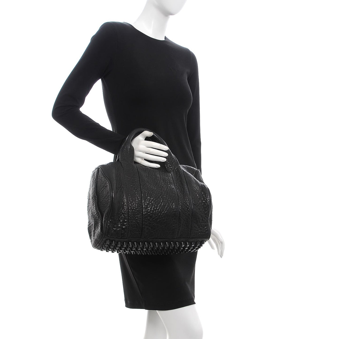 Pebbled Lambskin Rocco Black Matte Black Hardware