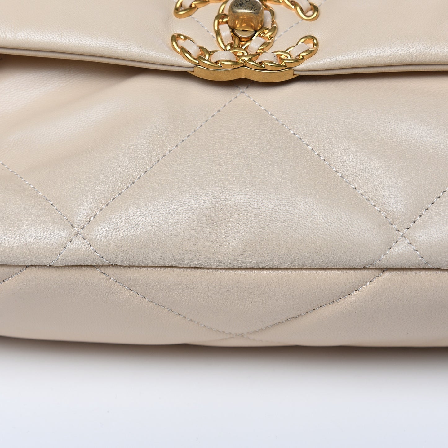 Lambskin Quilted Large 19 Flap Beige