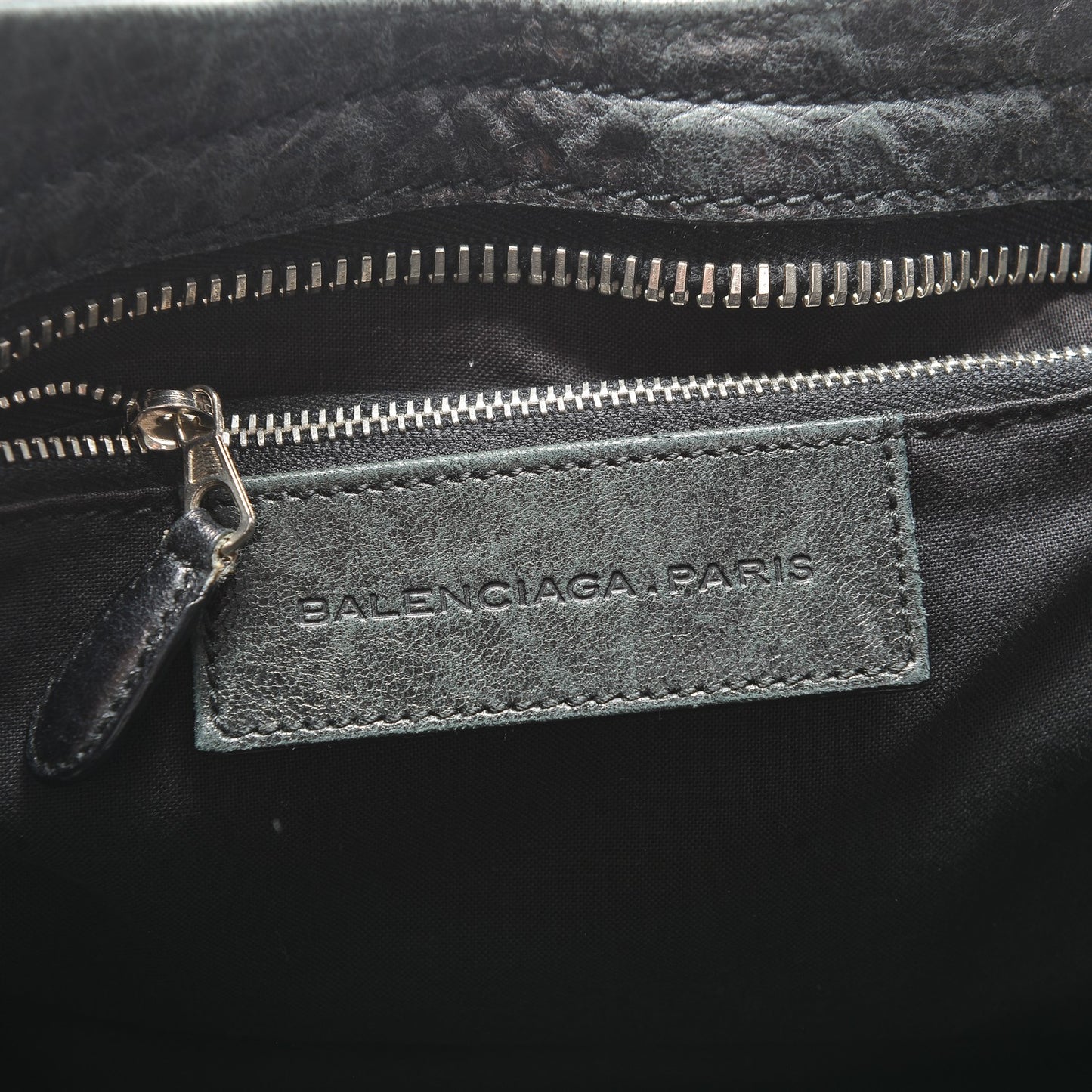 Chevre Giant 21 Silver Hardware City Black