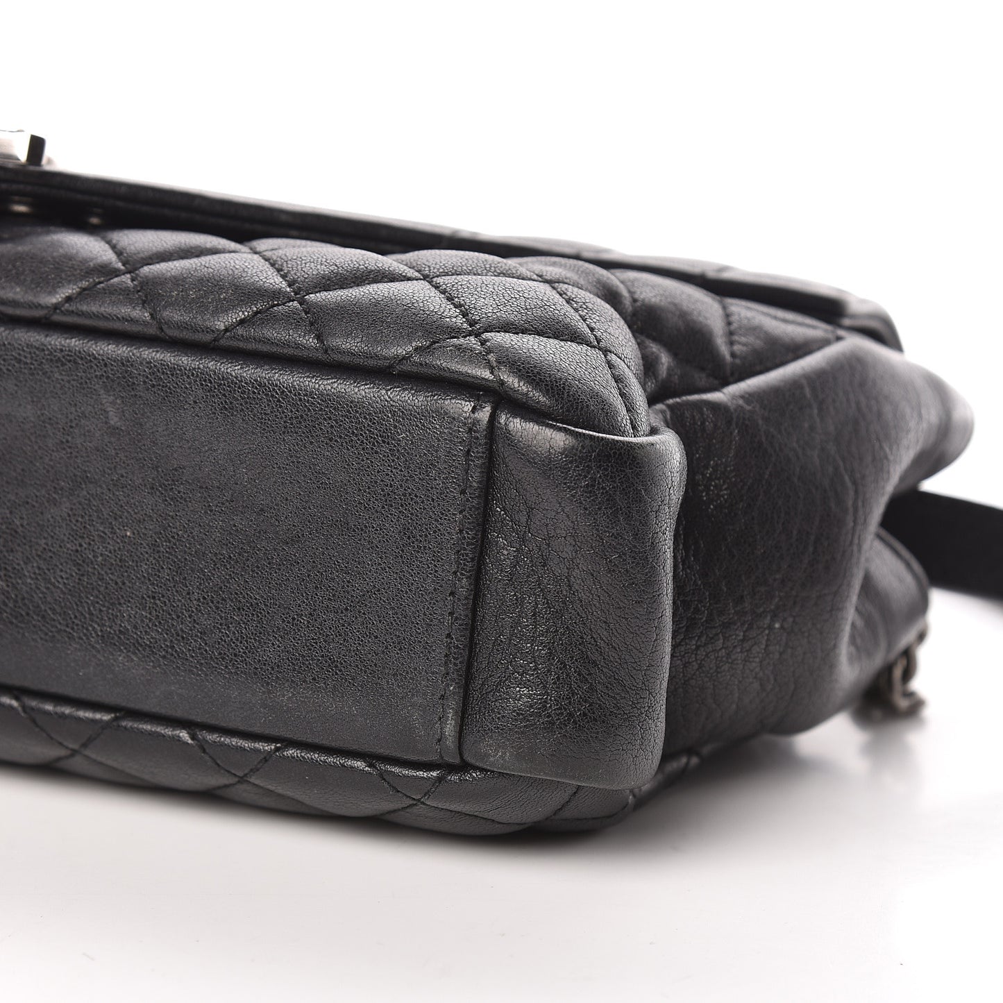 Sheepskin Tri-Quilt Monogram Medium College Bag Black