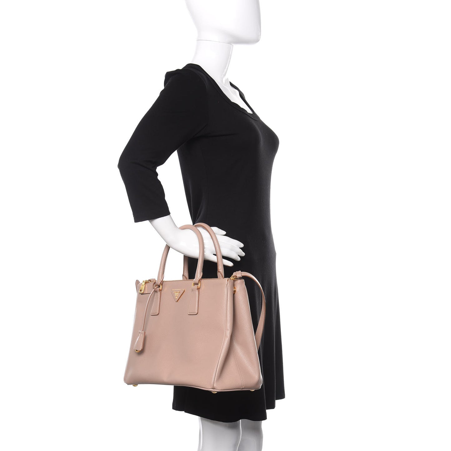 Saffiano Medium Galleria Double Zip Tote Cammeo