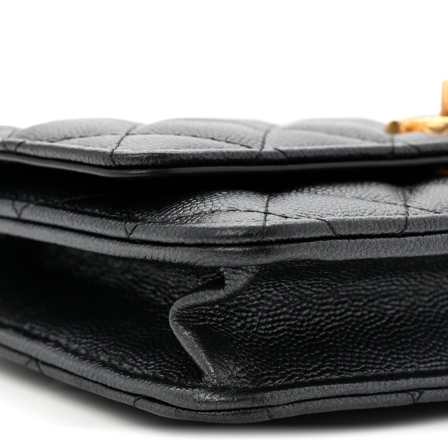 Pearly Caviar Quilted Fit For You Wallet On Chain WOC Black