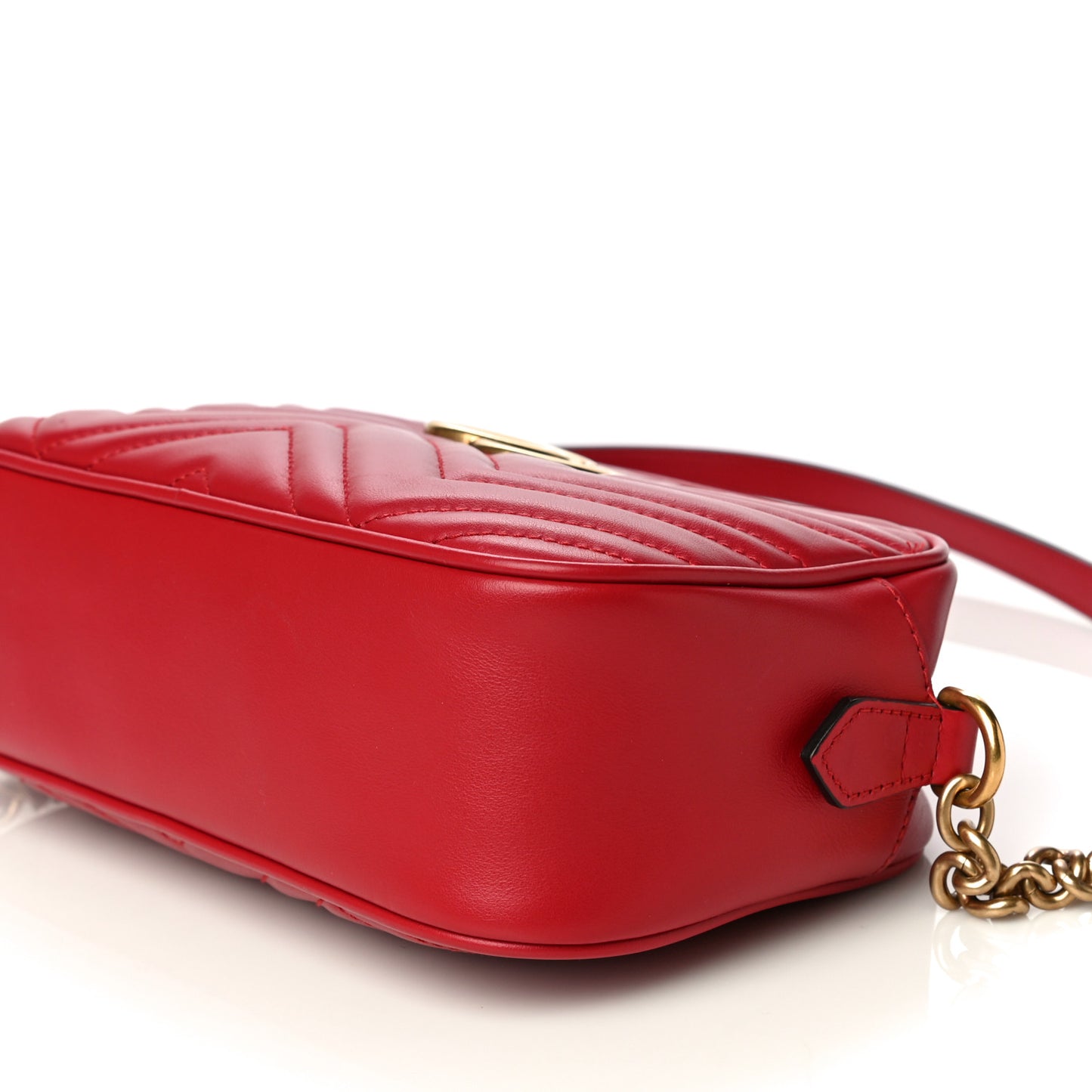 Calfskin Matelasse Small GG Marmont Chain Shoulder Bag Hibiscus Red