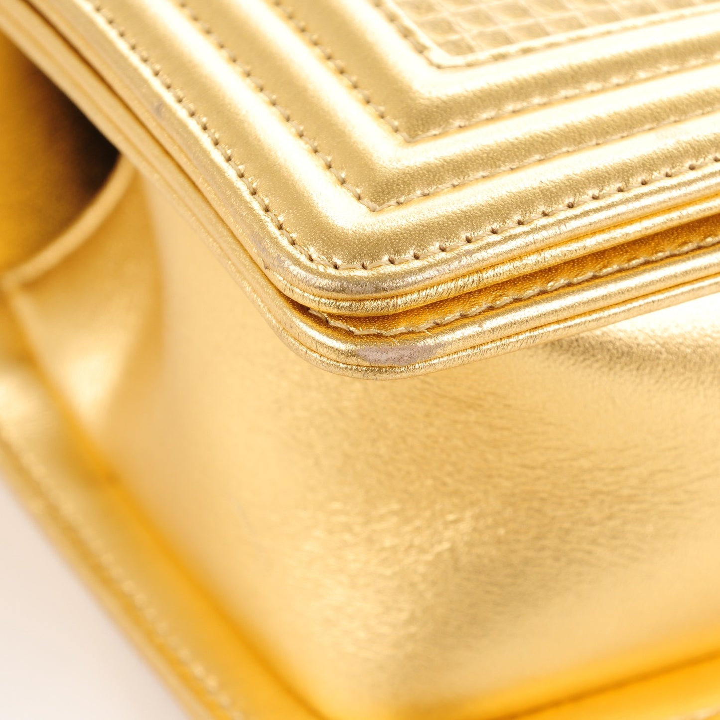 Metallic Lambskin Embossed Small Cube Boy Flap Gold