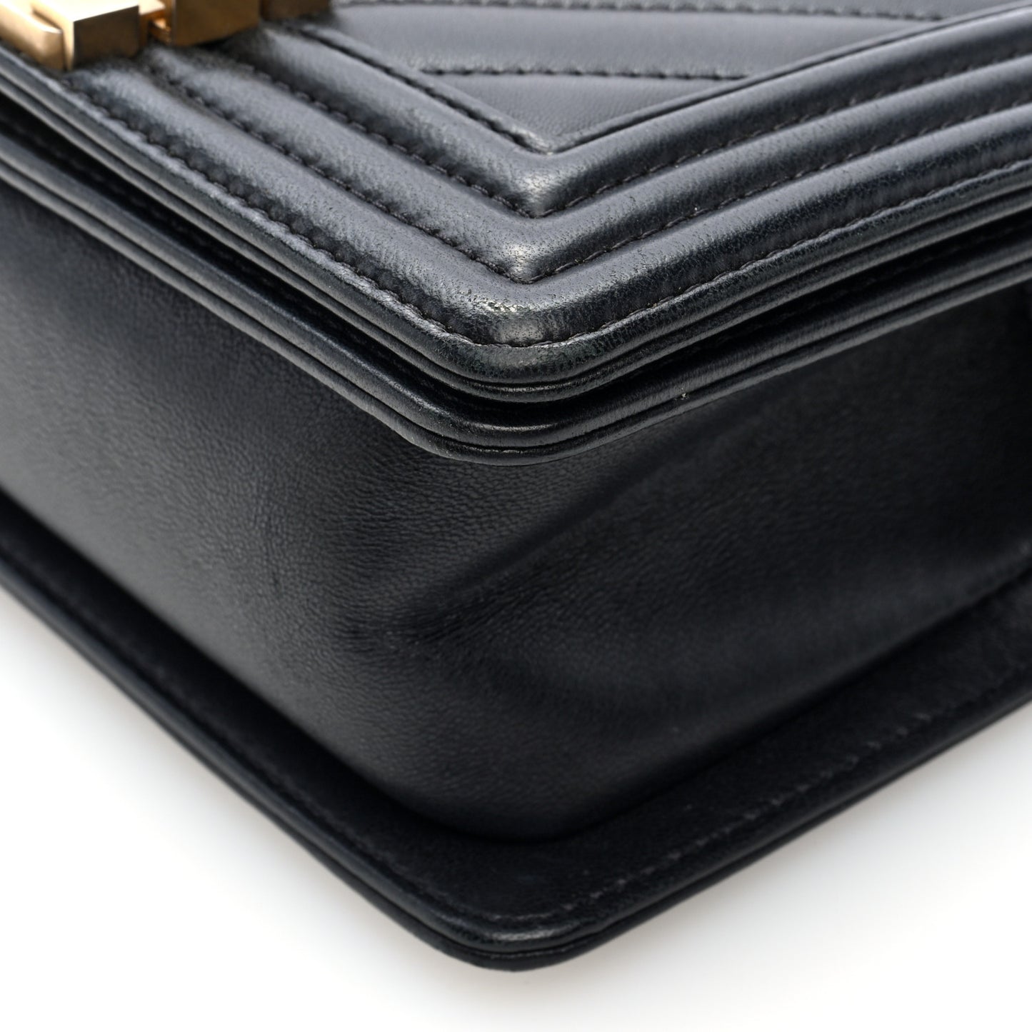 Lambskin Chevron Quilted Small Boy Flap Black