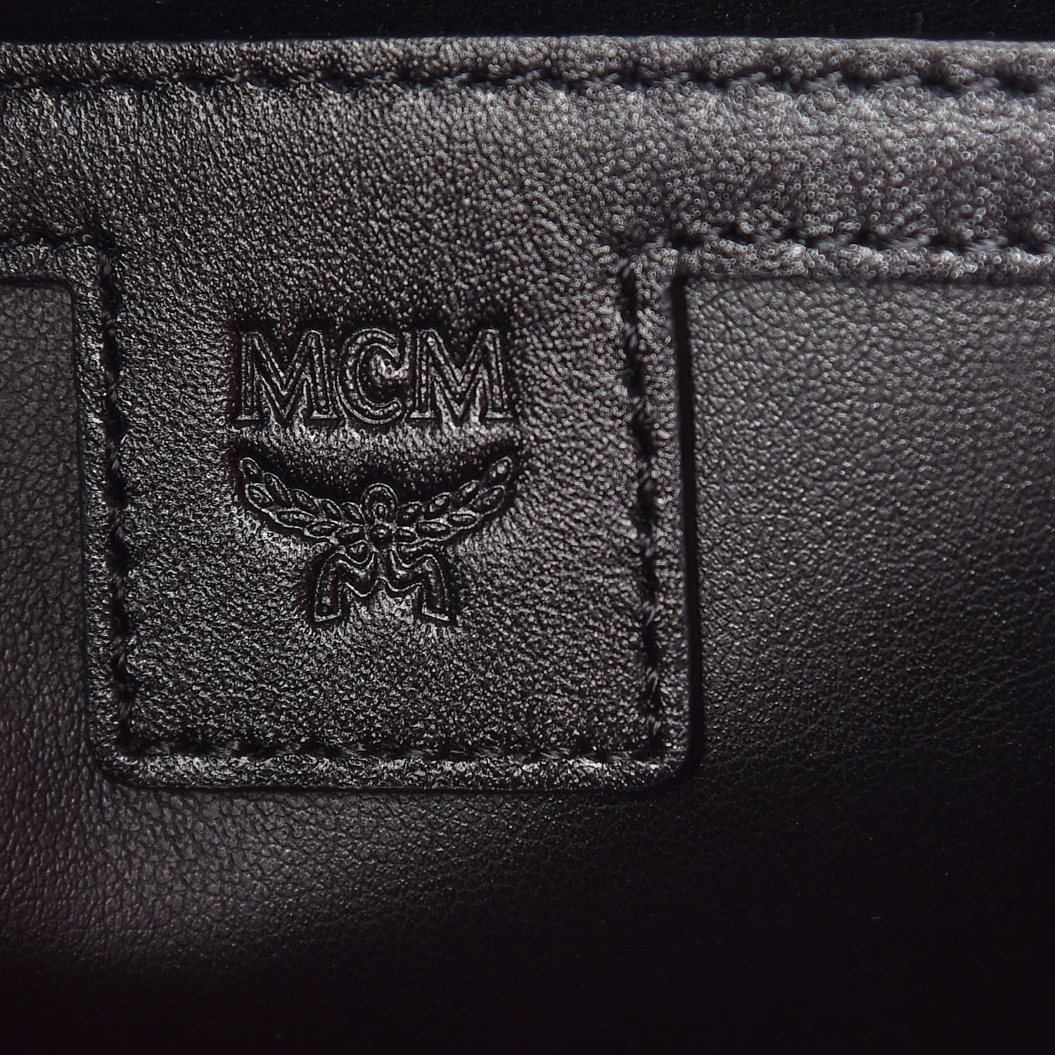 MCM Visetos Messenger Pink 8 of 9