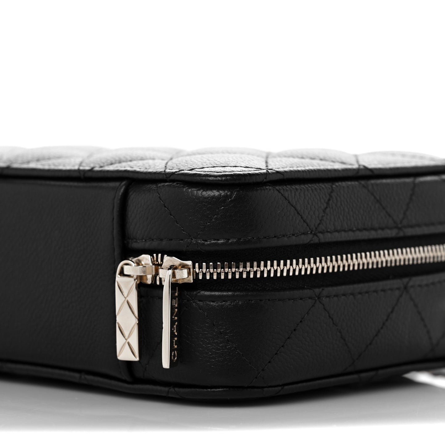 Caviar Quilted Vanity Case Black