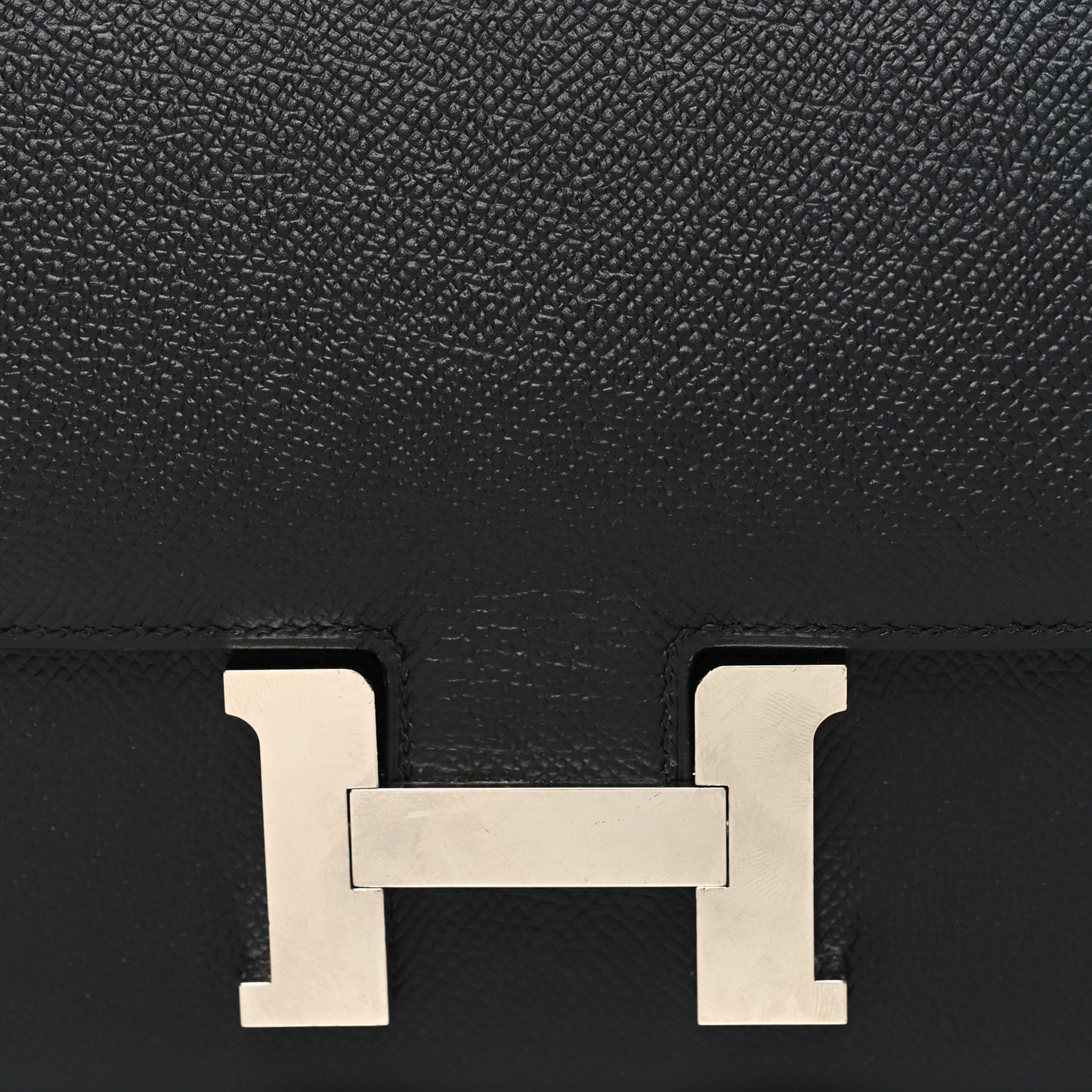 Epsom Constance 18 Black