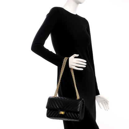 Chanel Sheepskin Chevron Quilted 2.55 Reissue 225 Flap Black 2 of 8
