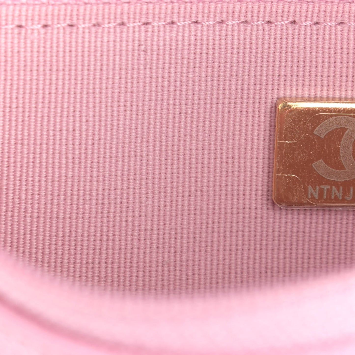 Shiny Caviar Quilted Pick Me Up Wallet On Chain WOC Pink