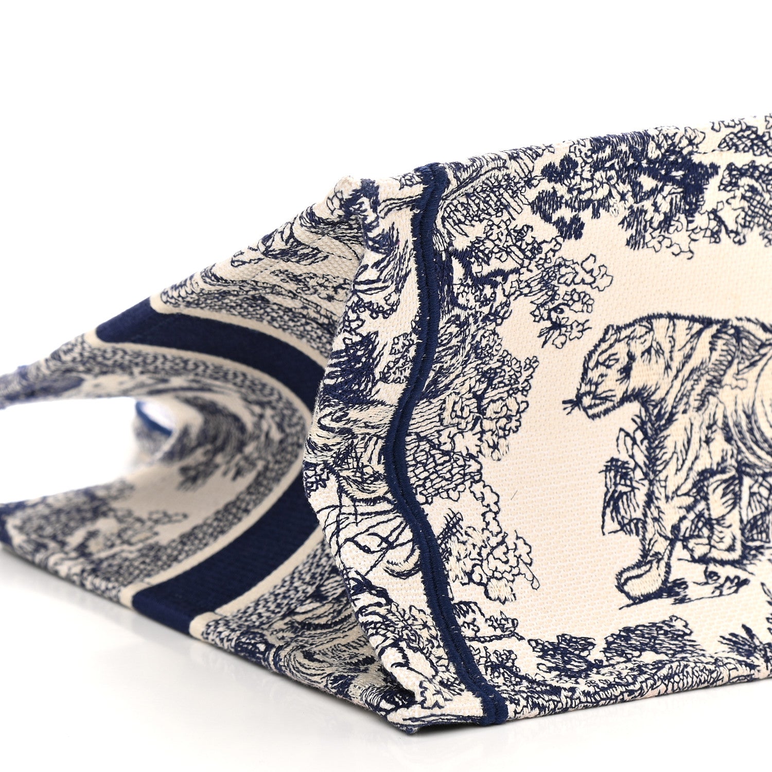 Christian Dior Canvas Embroidered Medium Dioriviera Toile De Jouy Book Tote Blue 9 of 10