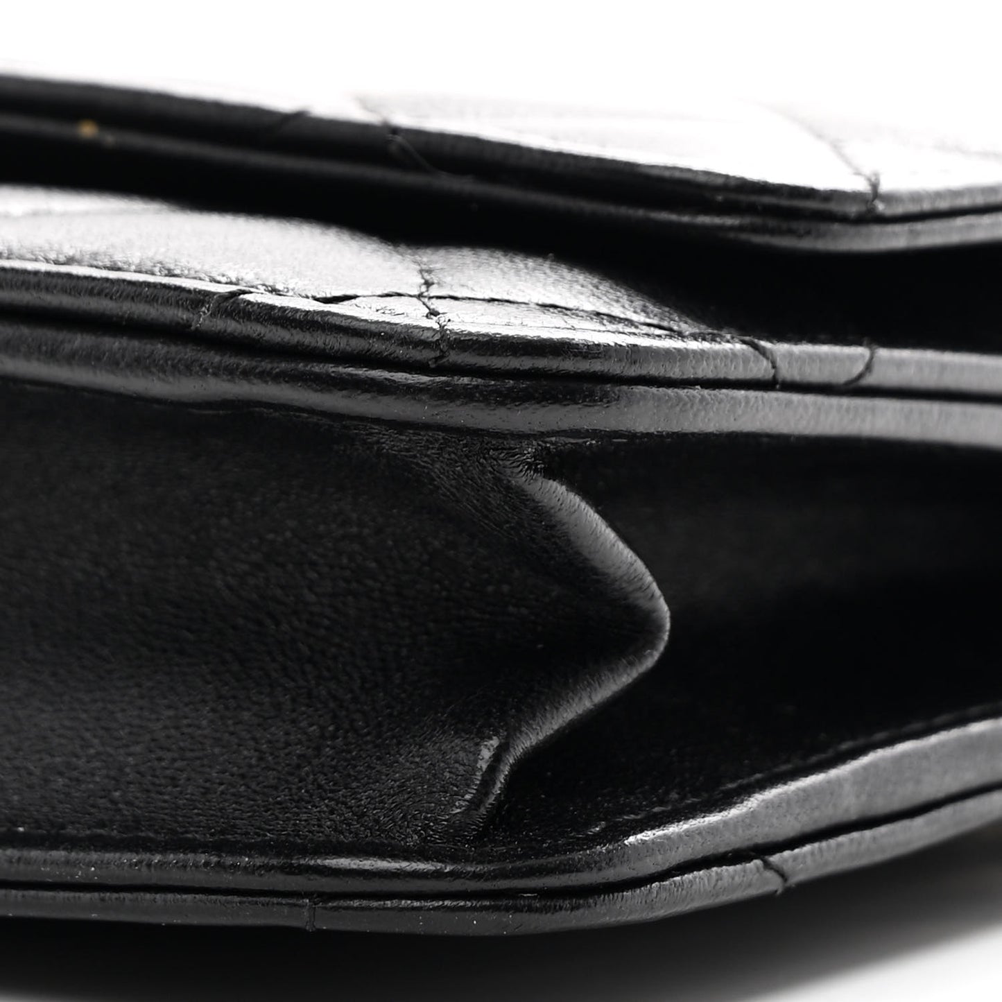 Lambskin Quilted Wallet On Chain WOC Black