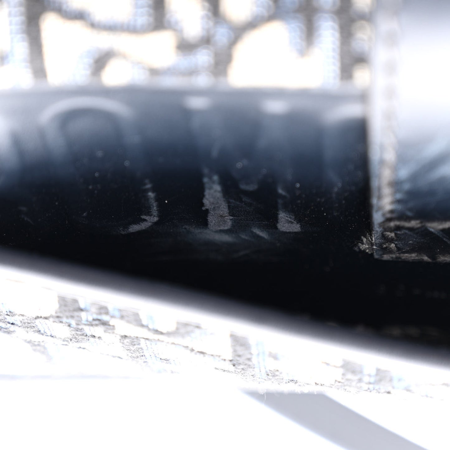 Oblique 30 Montaigne East West Chain Flap Bag Blue